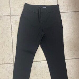 Old Navy High-Waisted Pixie Skinny Pants Petite Black Size 4 NWOT